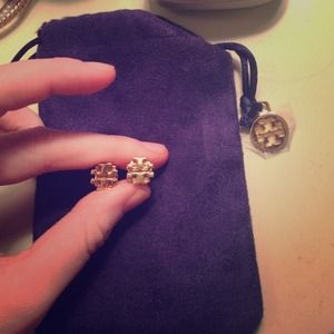 Authentic Tory Burch Logo Stud Earrings w/ pouch