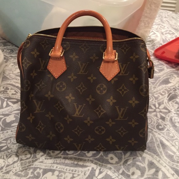 Authentic Louis Vuitton Speedy bag