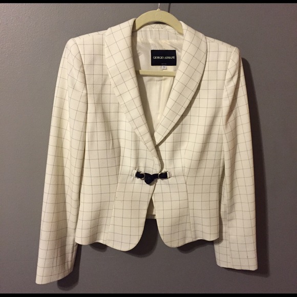 Giorgio Armani Cream Blazer size 8/42