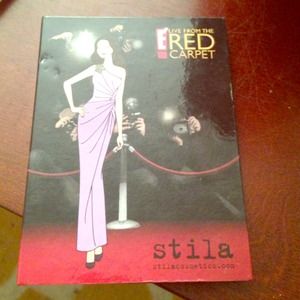 Stila makeup pallet used 2xs.