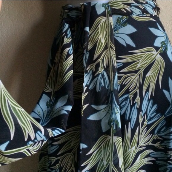 Ann Taylor skirt - Picture 3 of 4