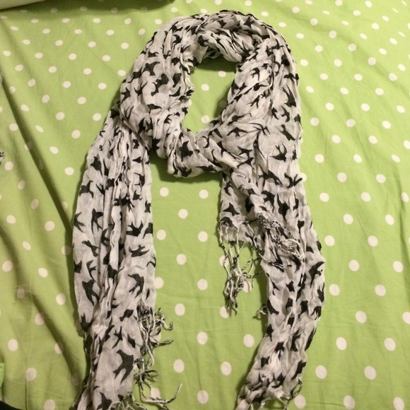Bird scarf