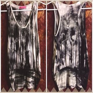 ▪️▫️ Flowy Black and White Tie-Dye Top ▫️▪️