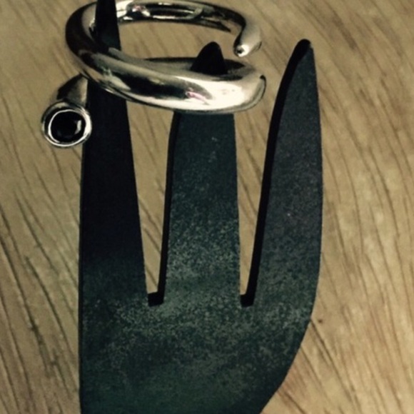 🎀SILVER RING🎀 (PRICE FIRM)💰 - Picture 2 of 4