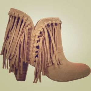 MINT Nine West Fringe Bootie - Sz 8