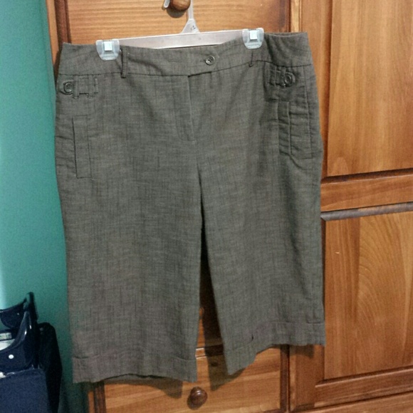 Knee length dress shorts
