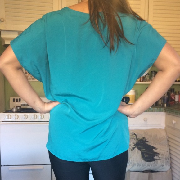 Colorblock blouse - Picture 2 of 4