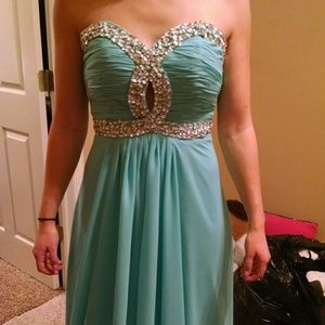 Prom/ball gown