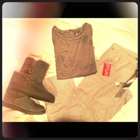 NWT!! Aerie Pajama Christmas gift set! Size M/L