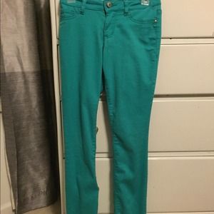 Blue/green skinny jeans