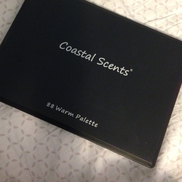 ❌SOLD❌ Coastal Scents Warm Eyeshadow Palette