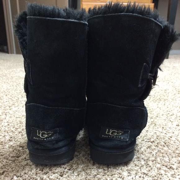 Black Uggs