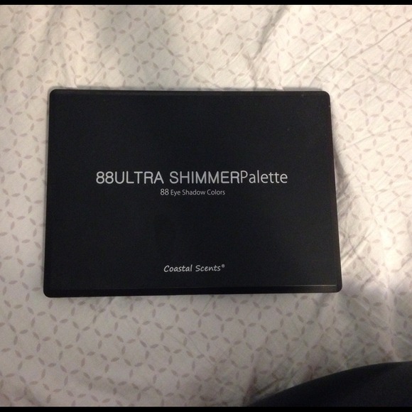 ❌SOLD❌ Coastal Scents Shimmer Eyeshadow palette