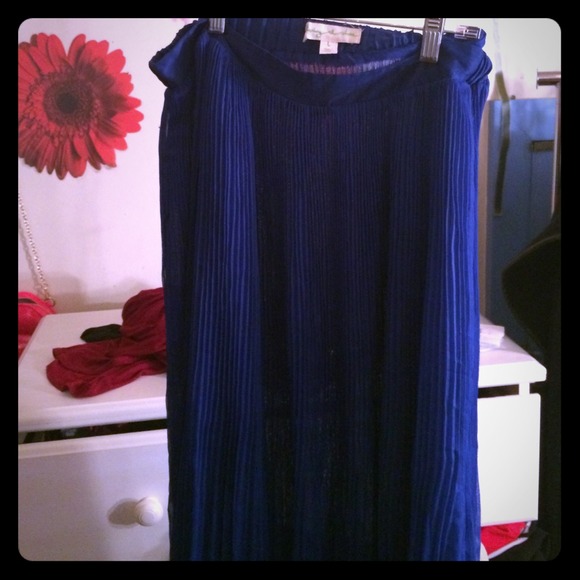 Gorgeous blue UO maxi skirt