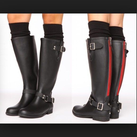 Steve Madden tsunami rain boots