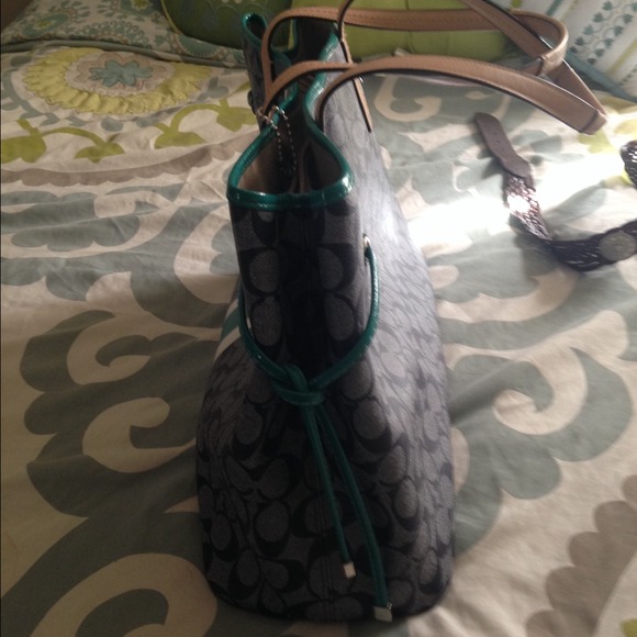 Sold - Picture 3 of 4