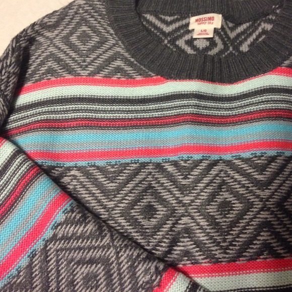 Mossimo sweater - Picture 2 of 3