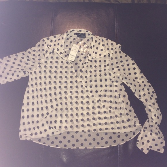 Bebe poka dot shirt