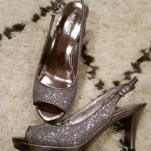 Nine West heals