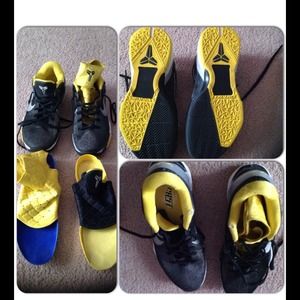 Nike Zoom Kobe VII Supreme X Black Tour Yellow