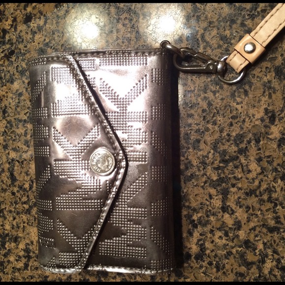 MK wristlets/ wallet for iPhone 4/4s
