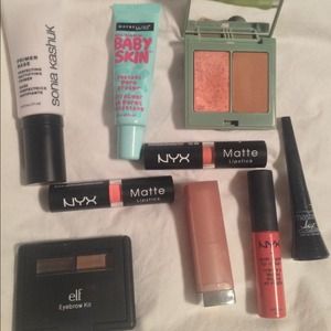 Makeup Bundle!!