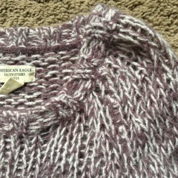SALE!! American Eagle women's marbled sweater.