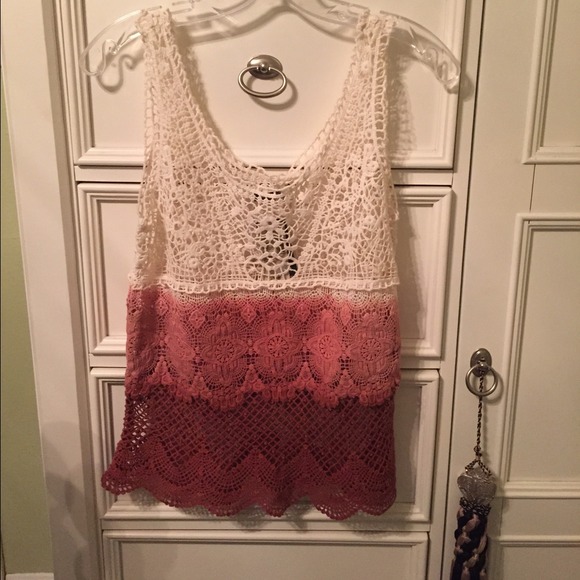 AE sz Small crochet top BNWT!!!