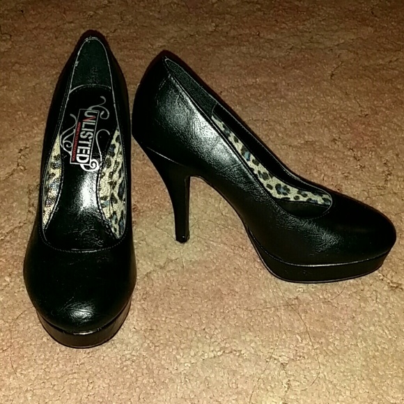 Unlisted Kenneth Cole never worn!