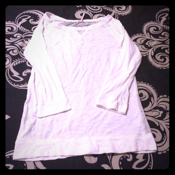 Mid sleeved laced back cream colored shirt :)