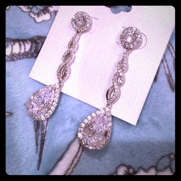 Crystal Earrings in brand new condition