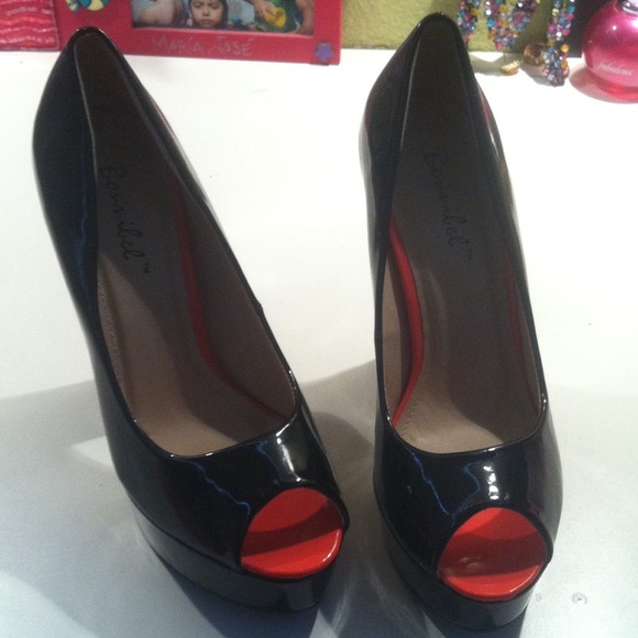 Black heels 👠