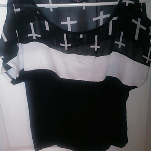 Shoulder Cut Off Shirt