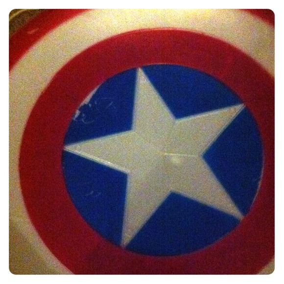Captain america shield / frizzby