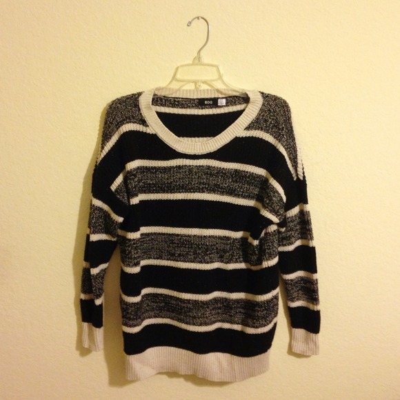 Small Urban Outfitters b&w striped sweater
