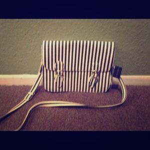 Forever 21 handbag