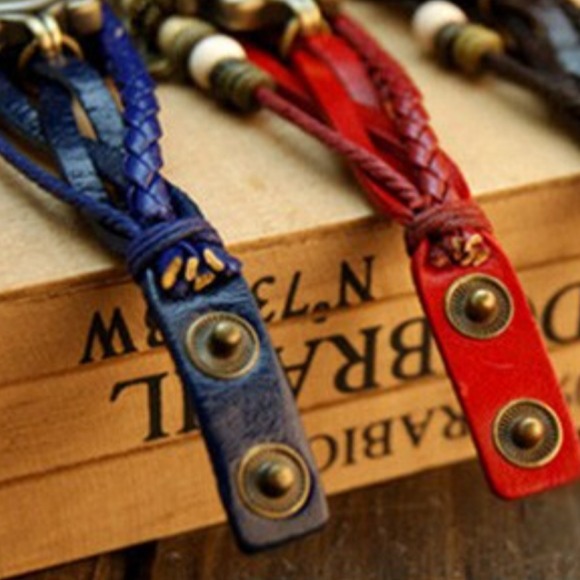 Genuine leather owl watch bracelet - Picture 4 of 4