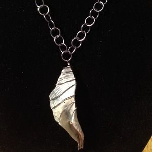 Black chain wrapped shell necklace
