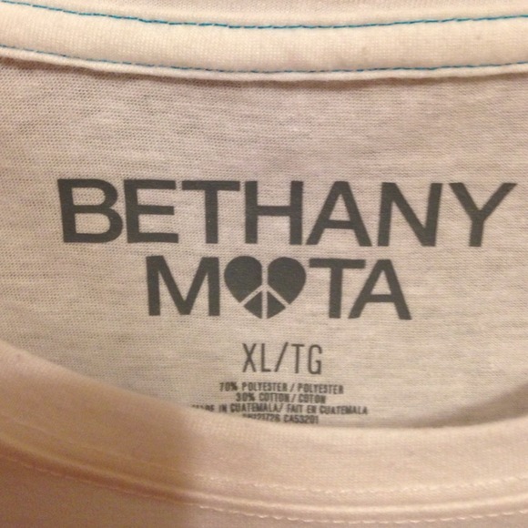 Bethany Mota collection crop top - Picture 3 of 3