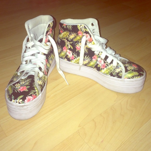 JC PLAY by Jeffrey Campbell HOMG platform sneakers