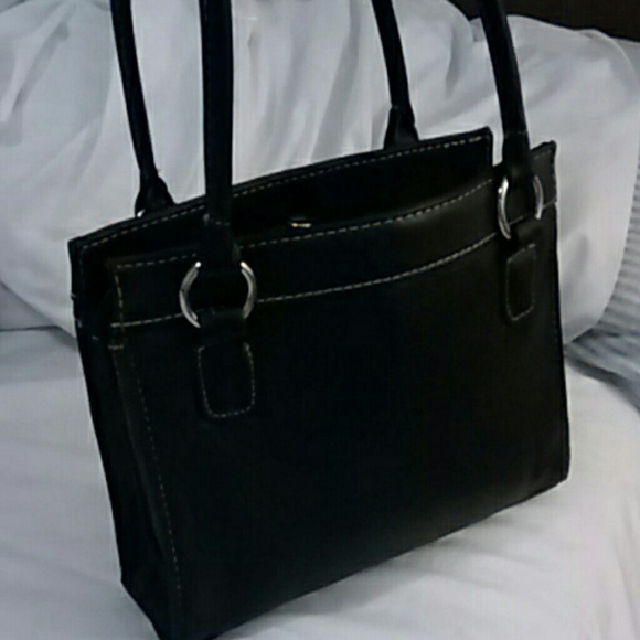 Black hand bag