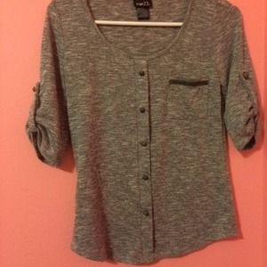rue 21 grey tee