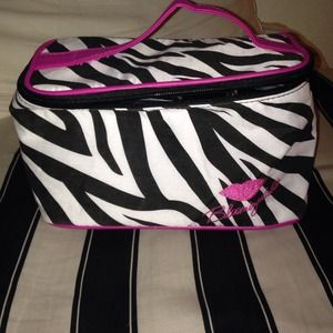Bloomingdales make up bag 💄