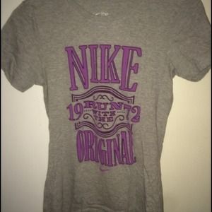Grey Nike Tee