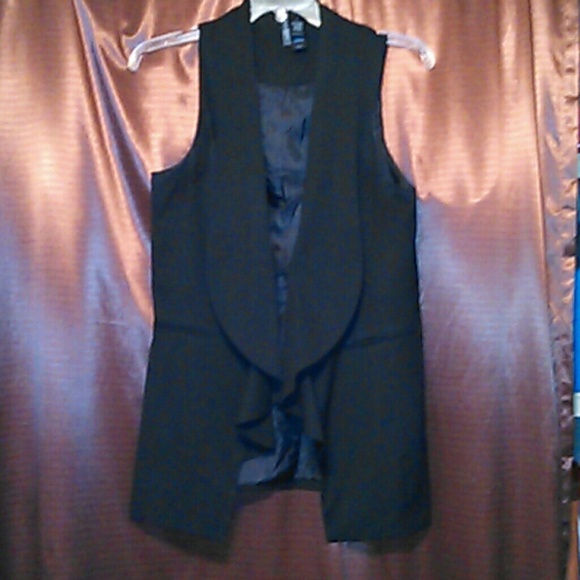 Sleeveless Blazer