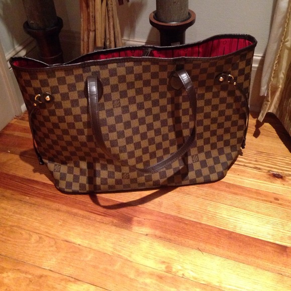 Handbags - Last week up!!!🌸🌸 LV Bag 🌸🌸