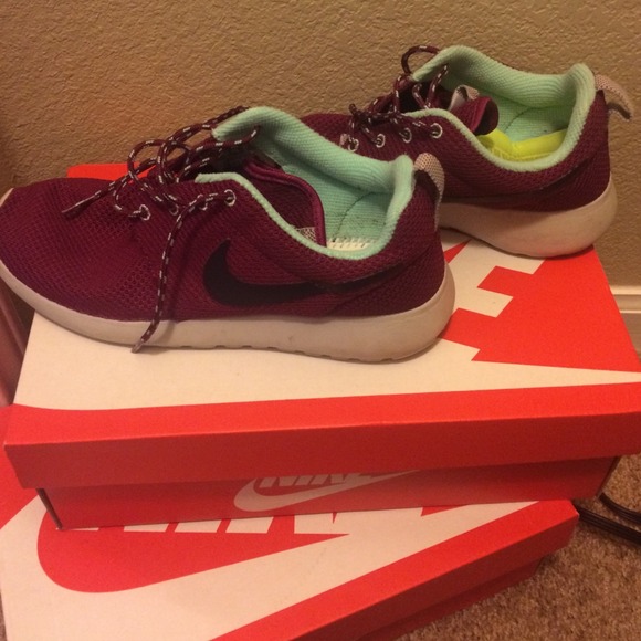 Nike Roshe Runs