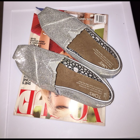 TOMS silver sparkle