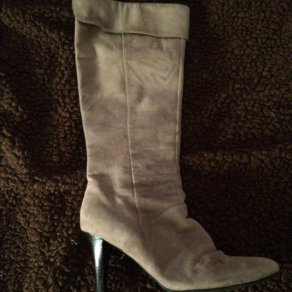 Taupe boots