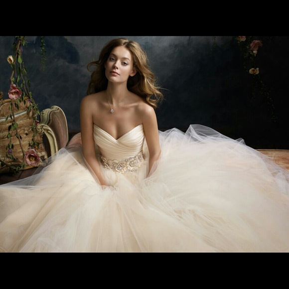 Lazaro Flower Girl Dresses